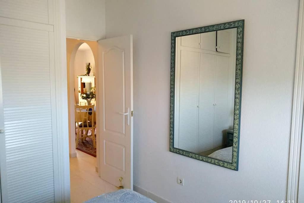 Estupendo Apartamento En Primera Linea De Playa Y Con Vistas Al Mar Denia Exteriör bild