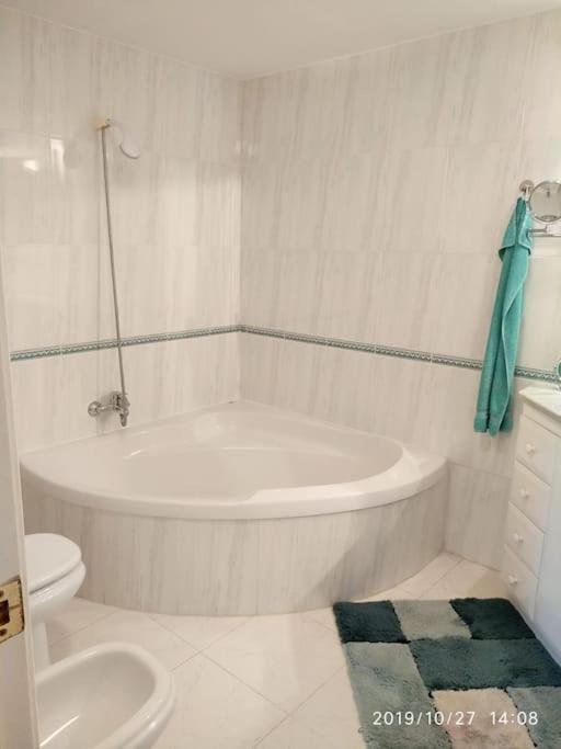 Estupendo Apartamento En Primera Linea De Playa Y Con Vistas Al Mar Denia Exteriör bild
